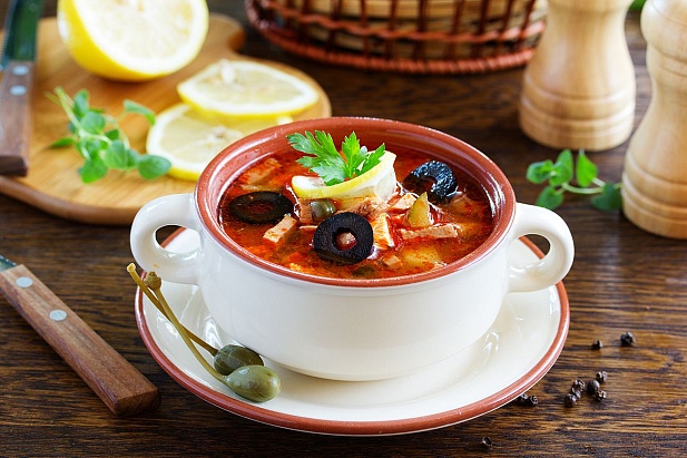 Суп Солянка мясная